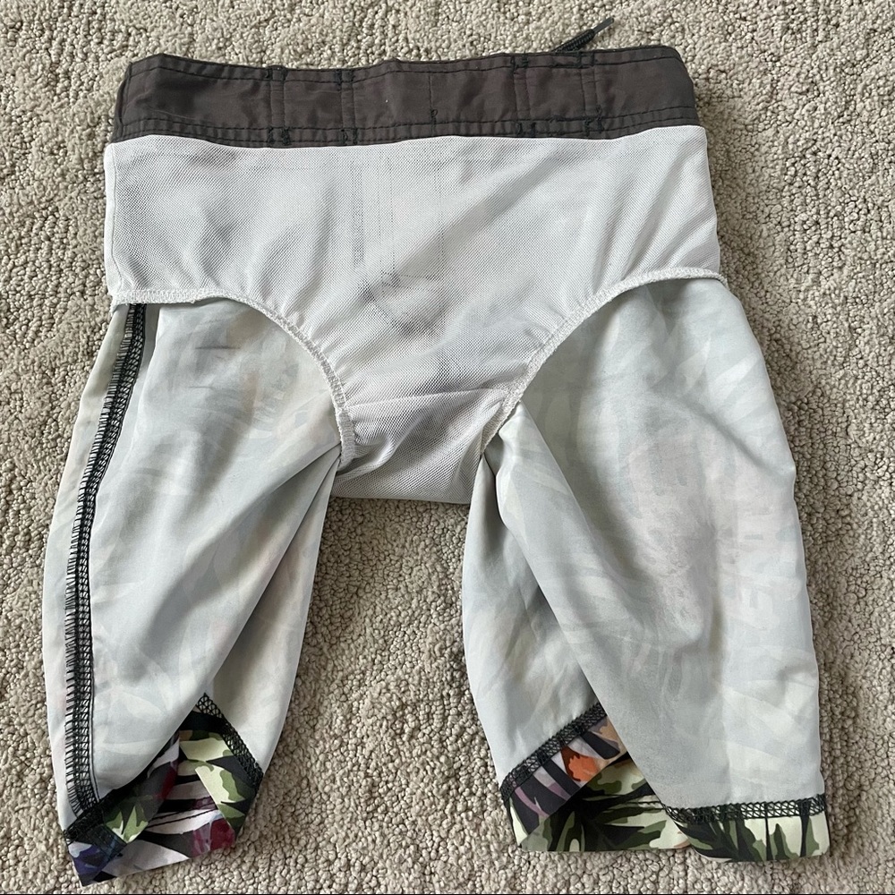 🌴 Gymboree 5-6 Year Swim Trunks - Picture 6 of 7